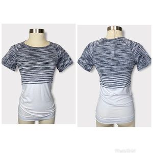 Athleta “Finish Fast” Running Workout Short Sleeve Tee / Small